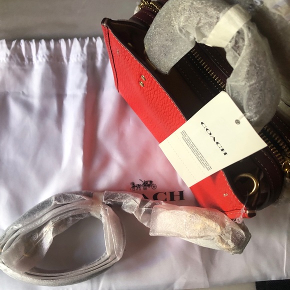 🌹 RARE Coach Rogue 17 with Custom Tea Roses - Picture 7 of 12